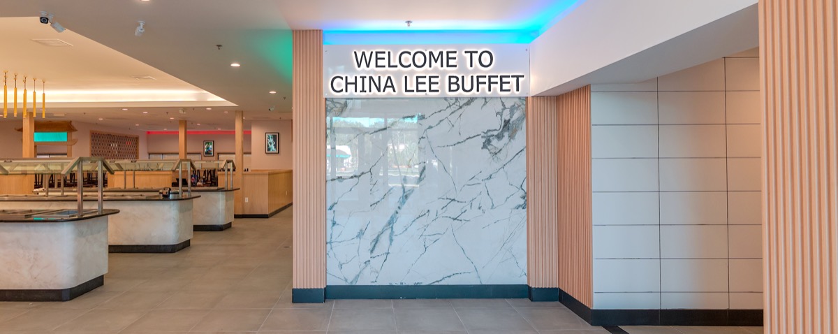 The welcome sign in the lobby of China Lee Buffet